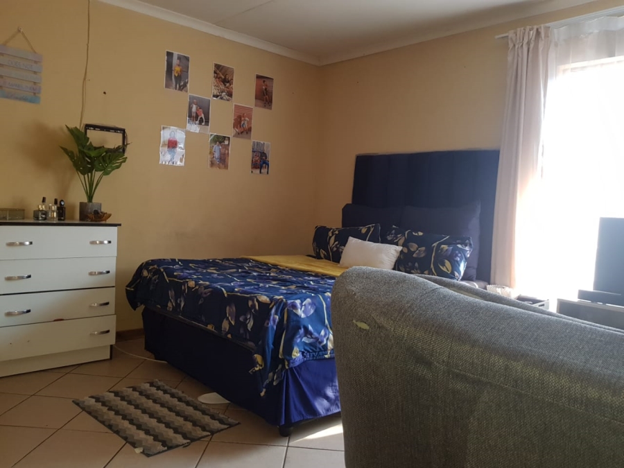 3 Bedroom Property for Sale in Geelhoutpark North West